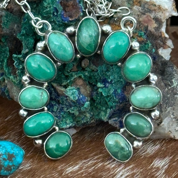 Varisite green naja sterling silver necklace